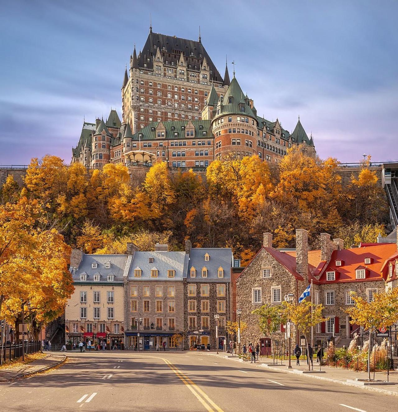 Initial - Monopoly - Centre-Ville De Quebec 外观 照片